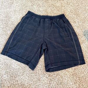 LIKE NEW WORN ONCE! Men’s Large Lululemon Pacebreaker LL Shorts. 9” Length